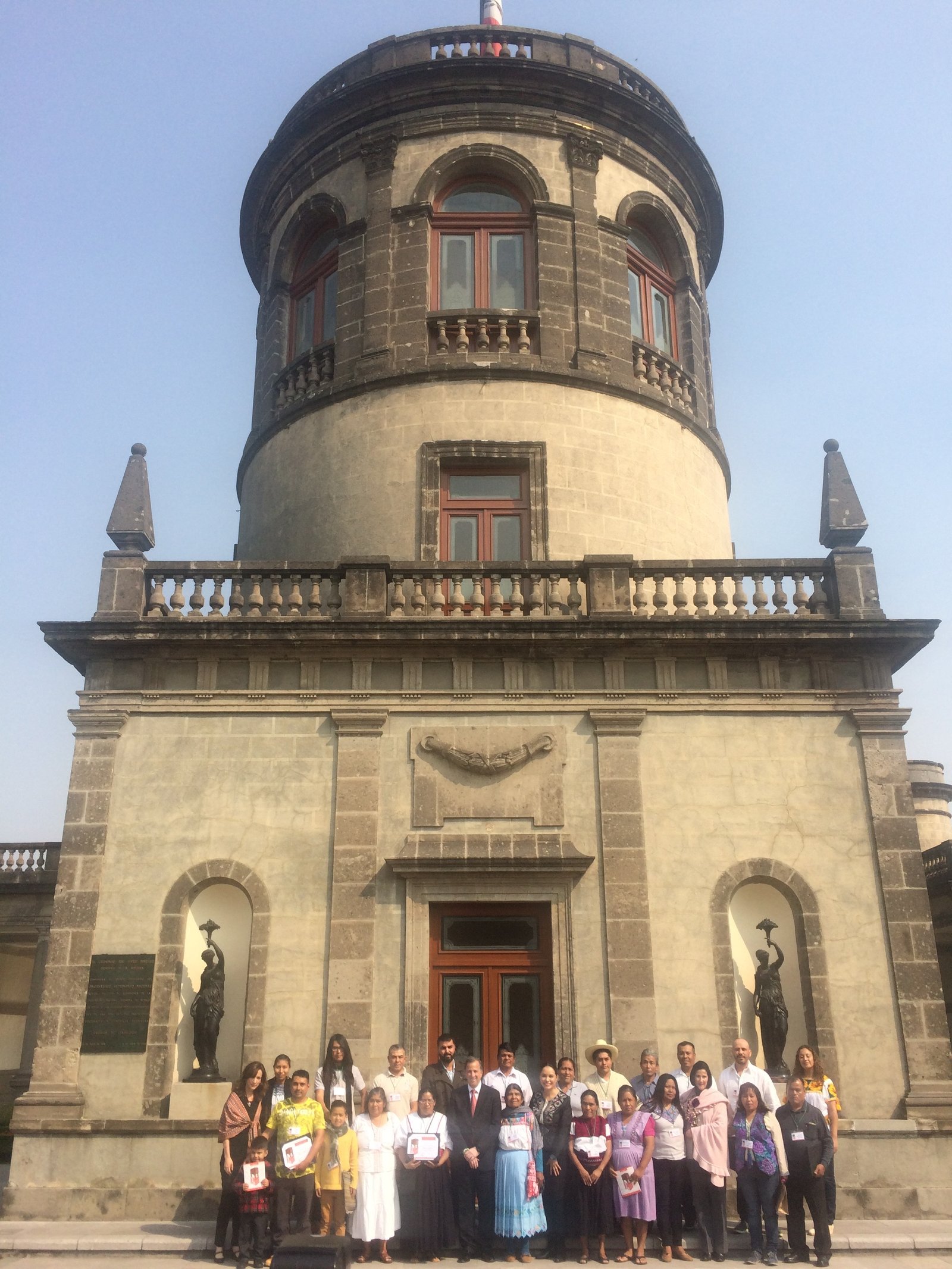 Artesanos ganadores del 2º Concurso Nacional  Grandes Maestros del Patrimonio Artesanal de México se presentaron en el Castillo de Chapultepec